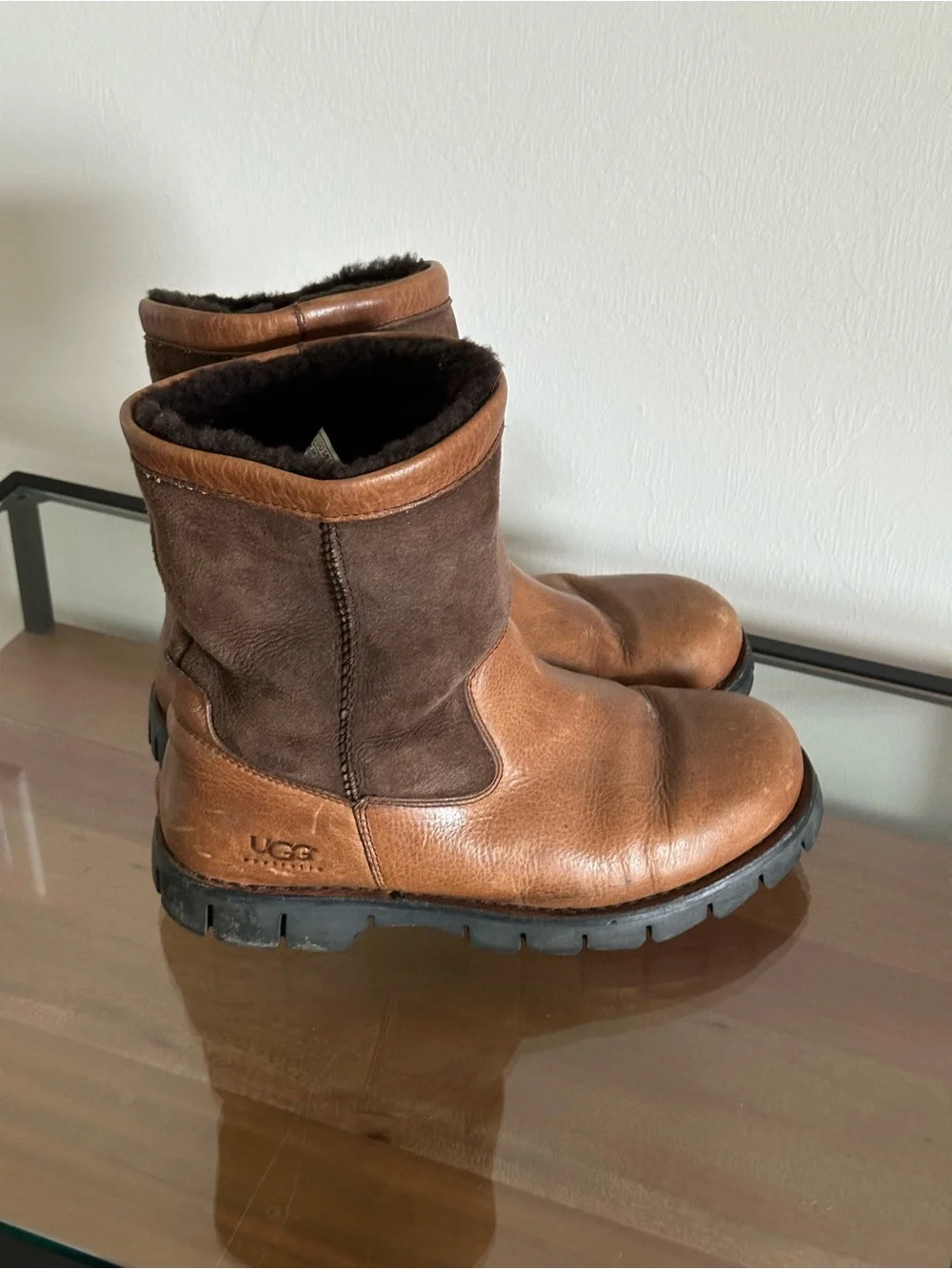 UGG Australia Beacon Men's Brown Leather Sheepskin Boots Size 10